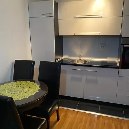 Stan Na Dan * ズヴォルニク